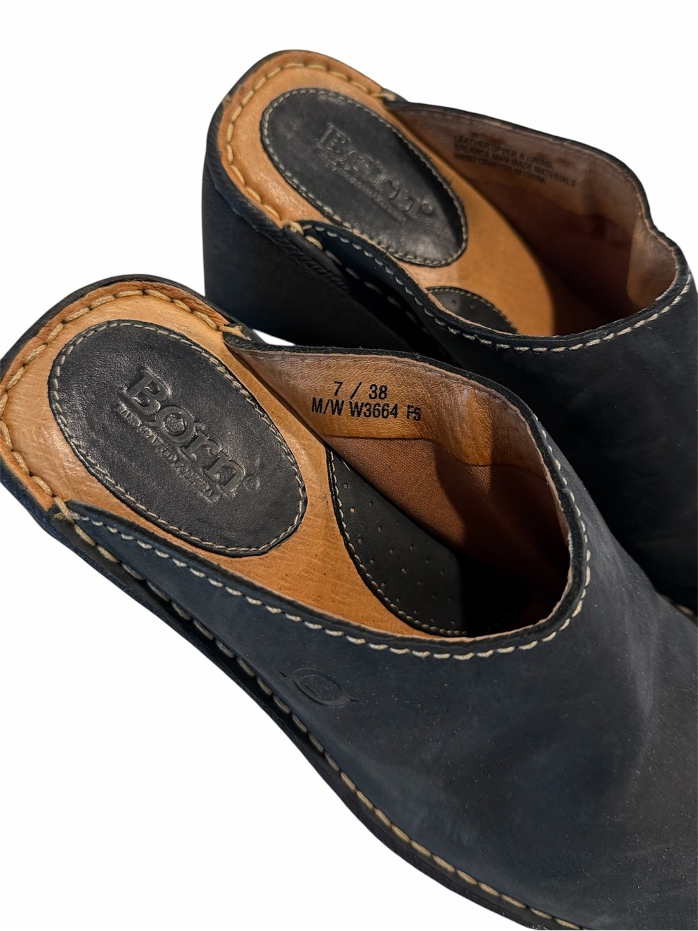 Born Black Leather Slip-On Wedge Clogs - Size: 7 - Picture 2 of 9